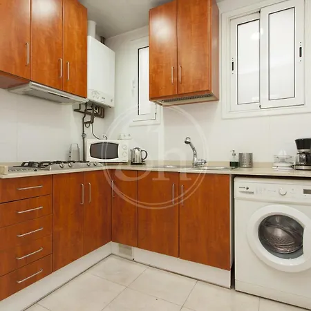 Al Lado De Sagrada Familia Apartamento *