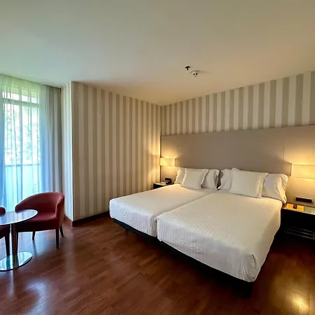 Zenit Hotel 4*