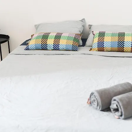 Hostel Sagrada Familia Private Barcelona