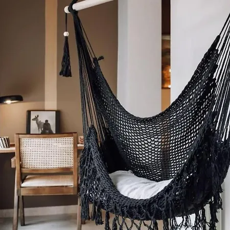 Zioba - 3 Bedroom And Balcony In Gracia Apartment