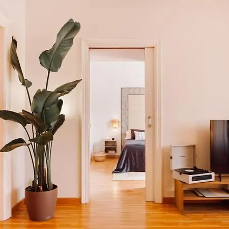 Yulu - 3 Bedrooms And Balcony In Eixample Dreta *