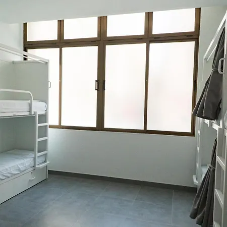 Sea Hostel *