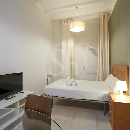 Estudio En Gracia 2 * Barcelona