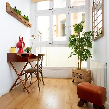 Moderno En Eixample Apartment *