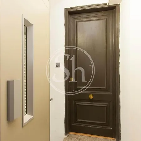 Centrico Y Moderno Apartamento Iii * Barcelona