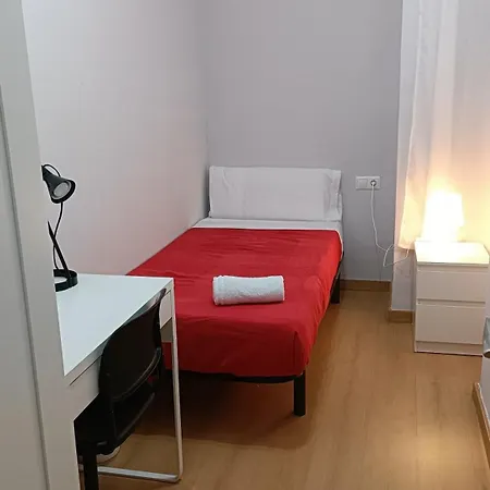 圣乔迪皮苏斯酒店- Consell De Cent *