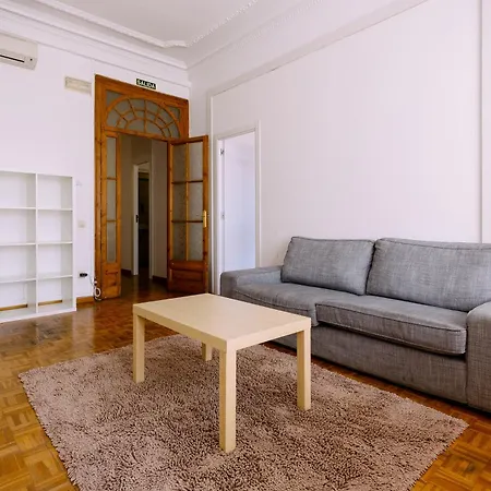 Hostal Balmes Private