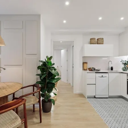 Pompei - 2 Bedrooms, Balcony And Terrace In Ciutat Vella Apartment