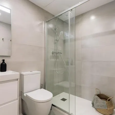 Pompei - 2 Bedrooms, Balcony And Terrace In Ciutat Vella