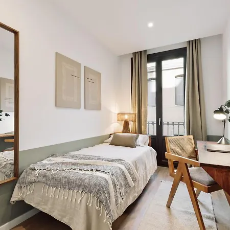 Pompei - 2 Bedrooms, Balcony And Terrace In Ciutat Vella Apartment *