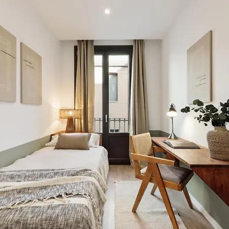 Pompei - 2 Bedrooms, Balcony And Terrace In Ciutat Vella *