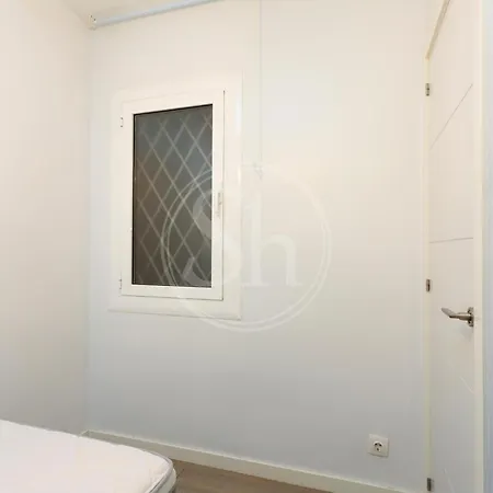 Precioso En Les Corts アパート バルセロナ