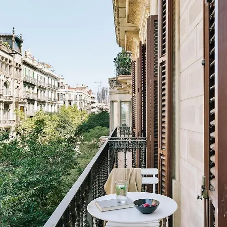 Pontone - 2 Bedrooms And Balcony In Eixample Dreta *