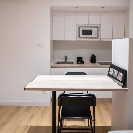 Bcn - Loft Parc Guell Tatil Evi