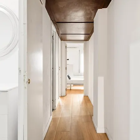 Appartamento Fridays Flats Spacious 4br Family Retreat