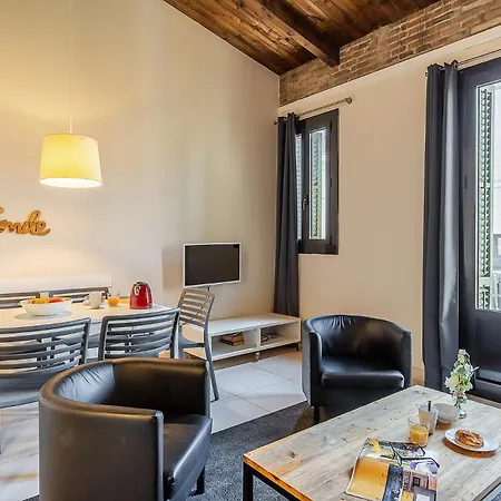 Ab Poble Nou Venero * Barcelona
