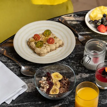 Almanac 5* Barcelona