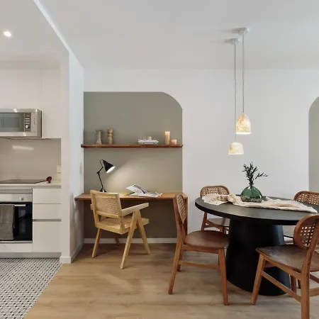 Apartment Eboli - 3 Bedrooms, Balcony And Terrace In Ciutat Vella *