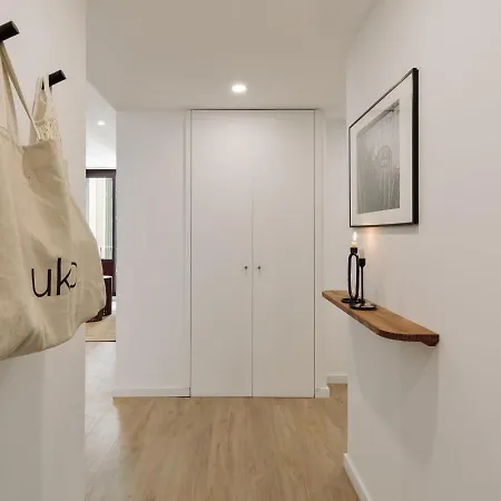 Daire Eboli - 3 Bedrooms, Balcony And Terrace In Ciutat Vella