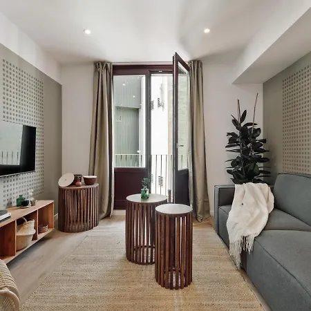 Eboli - 3 Bedrooms, Balcony And Terrace In Ciutat Vella Daire Barselona