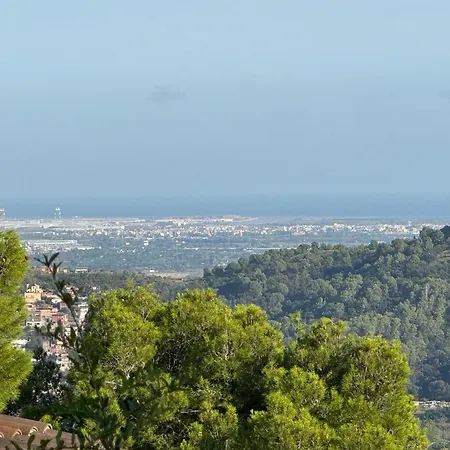 Сasa de vacaciones Casa A 20km De Barcelona Con Sauna Y Piscina Privada Fontpineda