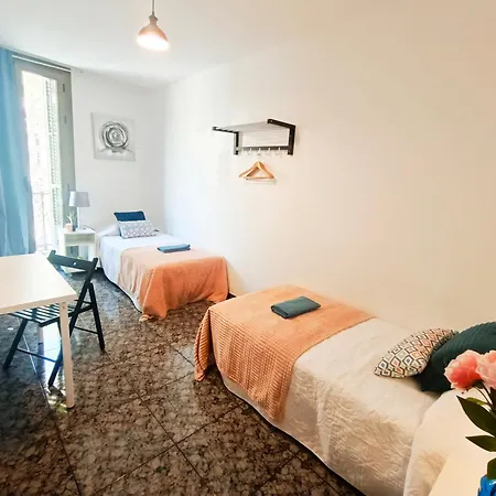 Hostel - Urquinaona *