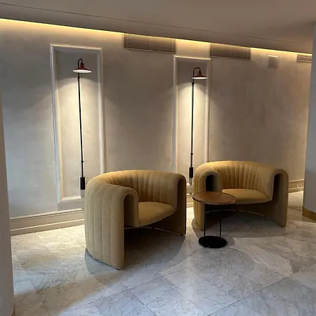 Hotel Caledonian