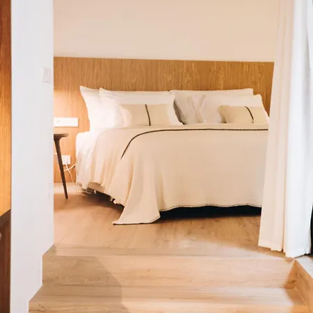 The Patio - 3 Bedroom Duplex With Private Terrace And Pool * Barcelona