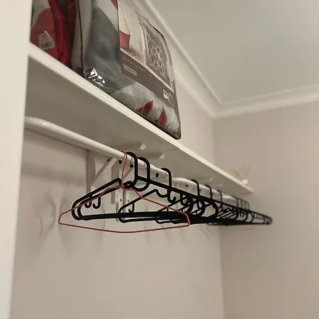 Spacious In Area A Apartment *
