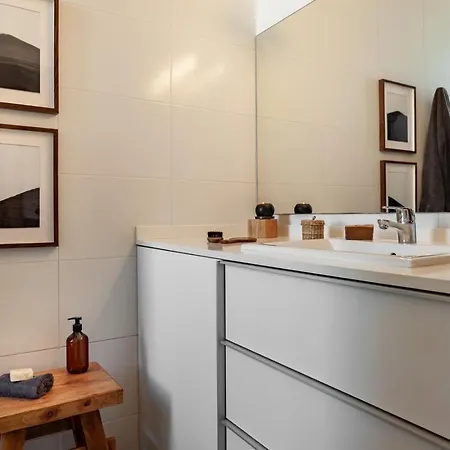 Kulun - 2 Bedrooms In Eixample Esquerra *