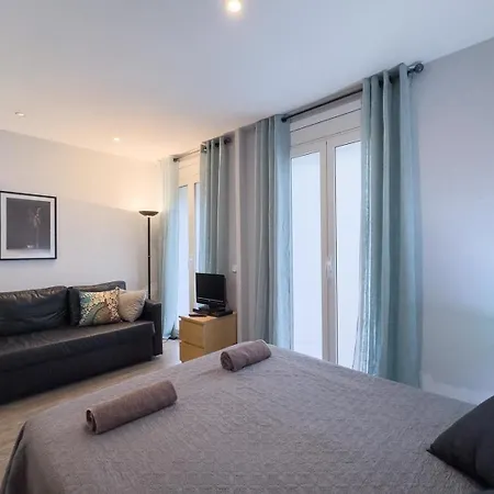 Apartment Fuer 2 Personen Ca 38 Qm In Barcelona-gracia, Costa Brava Costa Del Maresme Barcelona