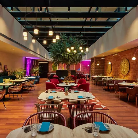 Indigo Granvia Plaza Espana, An Ihg Hotel 4*