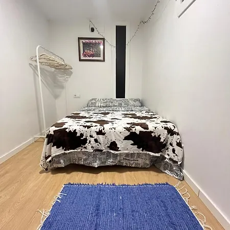 Artistic Student House 호스텔 *