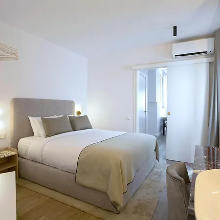 Diagonal Atic By Sweett Apartment