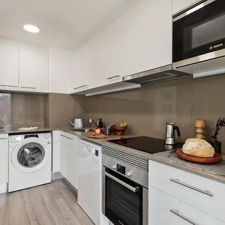 Apartment Oreneta - 1 Bedroom And Pool In Les Corts Barcelona