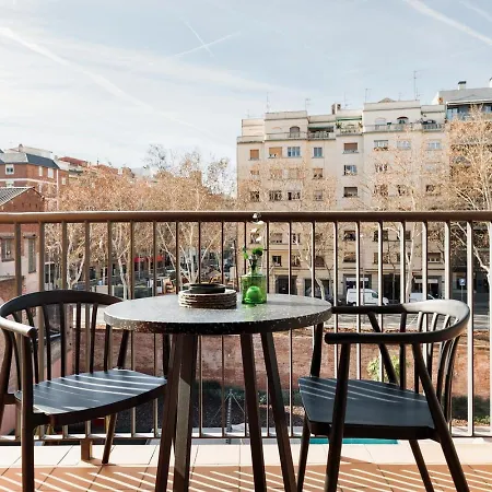 Oreneta - 1 Bedroom And Pool In Les Corts *