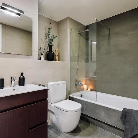 Oreneta - 1 Bedroom And Pool In Les Corts *