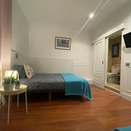 Moll De La Fusta Hostal