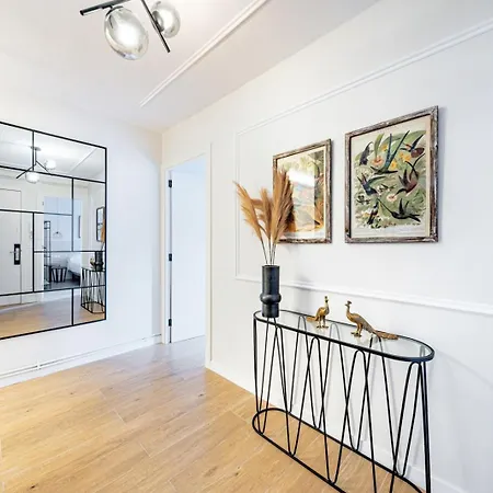Apartment Bebarceloner Eixample - 4 Bedrooms Barcelona