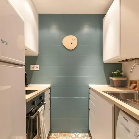 Apartment Charm And Privacy In Gothic Quarter - By Myrentalhost