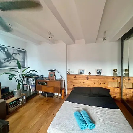 Outdoor Bathtub! 360 Rooftop With Chill Out And Amazing Views! Appartement Barcelone