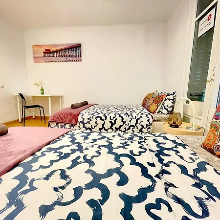 Hostel Sharing Flats In Gotico