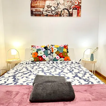 Hostel Sharing Flats In Gotico *