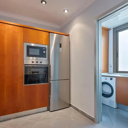Habitas Aparthotel *
