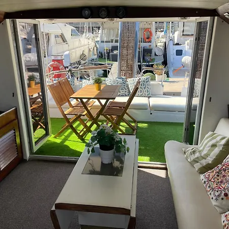 Spacious And Cozy Boat House In Barcelona * Sant Adria de Besos