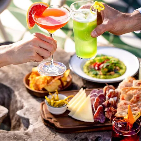 Radisson Blu 1882 Hotel, Sagrada Familia Отель 4*