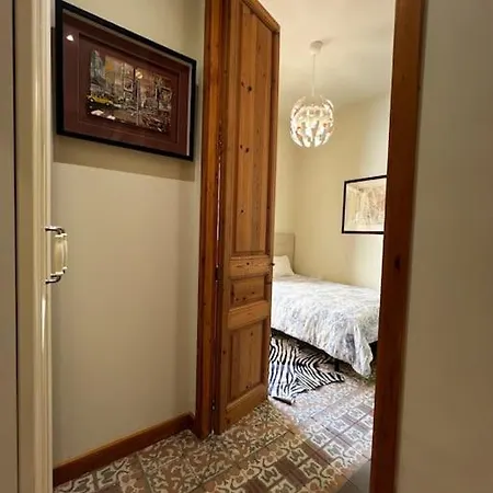Avec Acces Prive, Terrasse, Piscine Appartement *