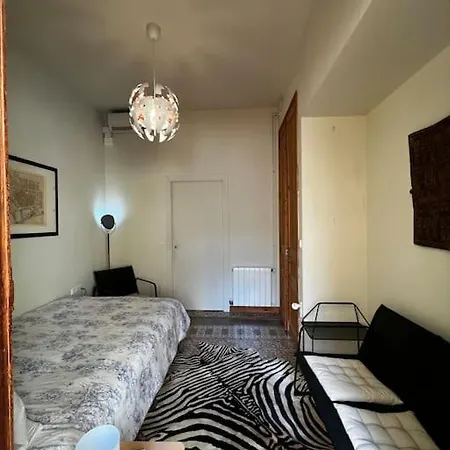 Avec Acces Prive, Terrasse, Piscine Appartement