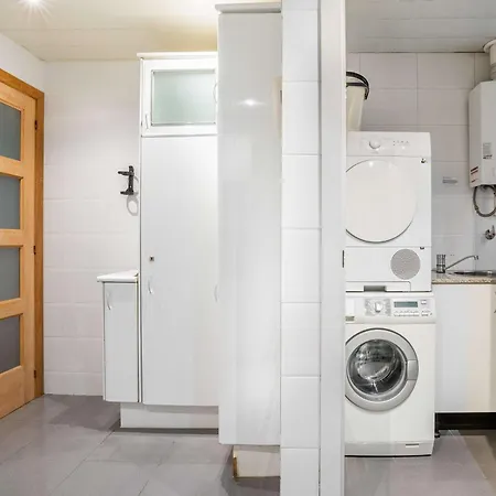 Appartamento Elegant 3-bedroom In The Heart Of Bcn