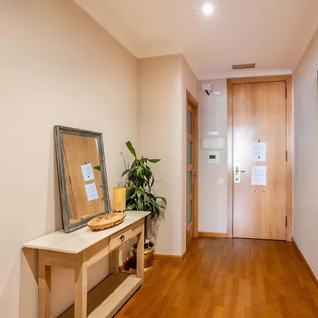 Elegant 3-bedroom In The Heart Of Bcn Appartamento Barcellona